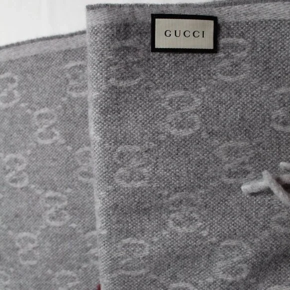 NWT GUCCI New Nikky Wool GG Monogram Web Stripe Scarf Tassel Gray Unisex